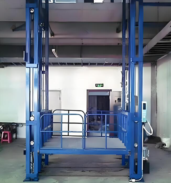 阿勒泰导轨式升降货梯